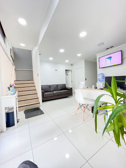 AF1QipOkKbYyA6 amuvNhHrirdoUGkuAfqGxQlfSQeVWw408 h544 k no