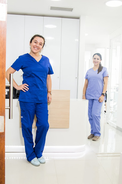 AF1QipOkYPs eaVftlJcFWM6HTEg43SC2V3HsnOnhFnVw408 h612 k no